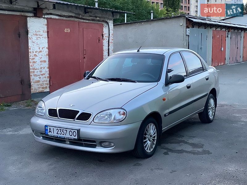 Седан Daewoo Lanos 2004 в Киеве