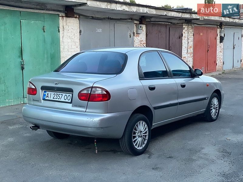 Седан Daewoo Lanos 2004 в Киеве
