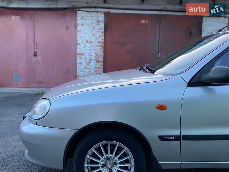 Седан Daewoo Lanos 2004 в Киеве