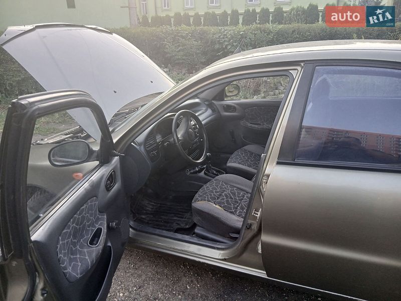 Седан Daewoo Lanos 2003 в Чернівцях фото 6 Седан Daewoo Lanos 2003 в Чернівцях