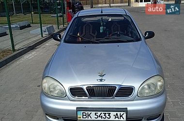 Седан Daewoo Lanos 2008 в Дубні