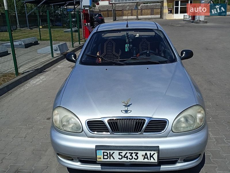 Седан Daewoo Lanos 2008 в Дубні