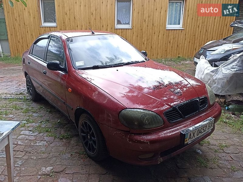Седан Daewoo Lanos 2002 в Харкові