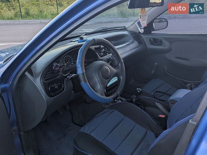 Седан Daewoo Lanos 2008 в Рівному