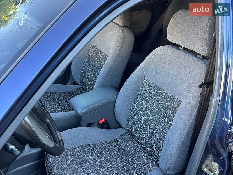 Седан Daewoo Lanos 2005 в Полтаве