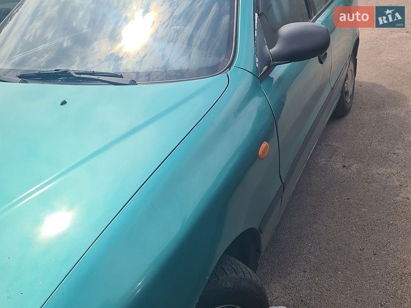 Седан Daewoo Lanos 1998 в Львові