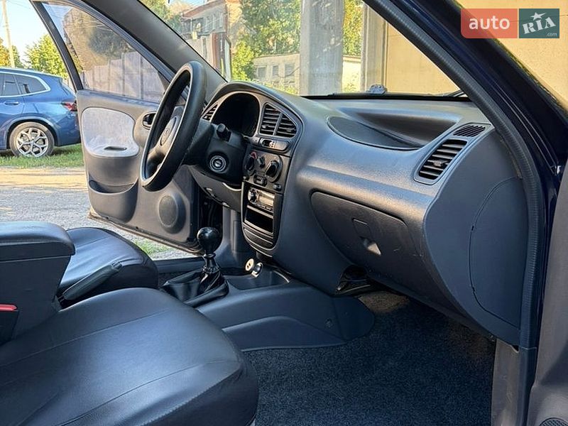 Седан Daewoo Lanos 2006 в Харкові