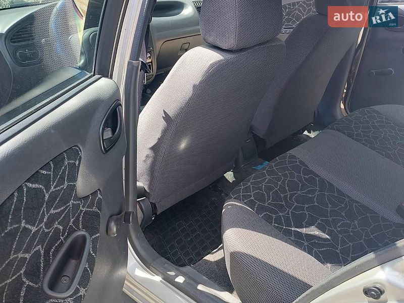 Хэтчбек Daewoo Lanos 2004 в Днепре