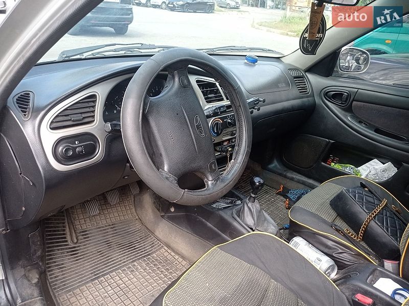 Седан Daewoo Lanos 2003 в Дніпрі