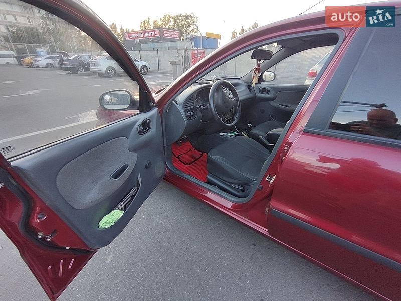 Седан Daewoo Lanos 2007 в Киеве