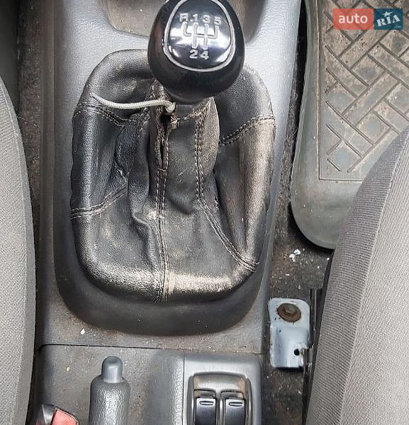 Седан Daewoo Lanos 2003 в Харкові