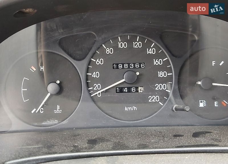Седан Daewoo Lanos 2003 в Харкові
