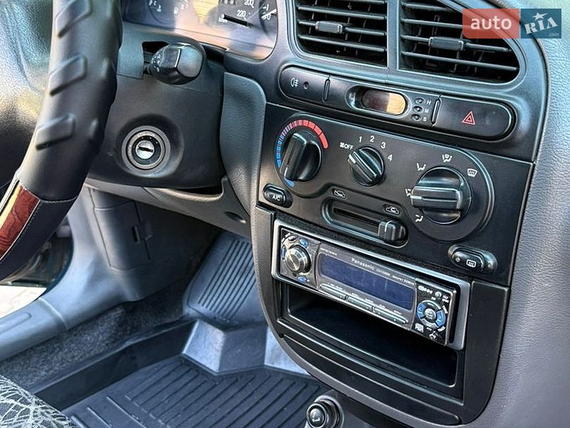 Седан Daewoo Lanos 2005 в Кривом Роге
