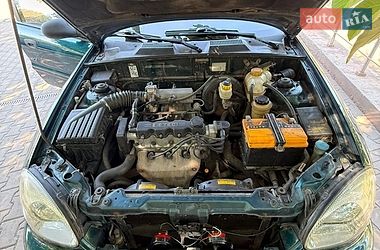 Седан Daewoo Lanos 2005 в Кривом Роге