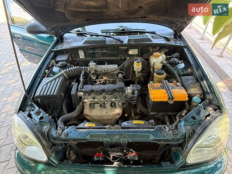 Седан Daewoo Lanos 2005 в Кривом Роге