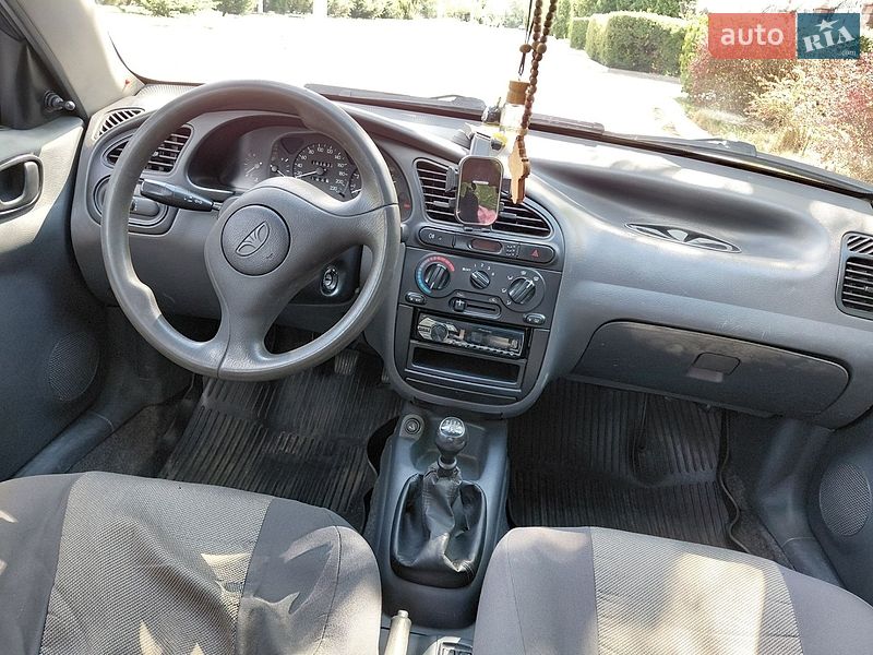 Седан Daewoo Lanos 2005 в Вараші