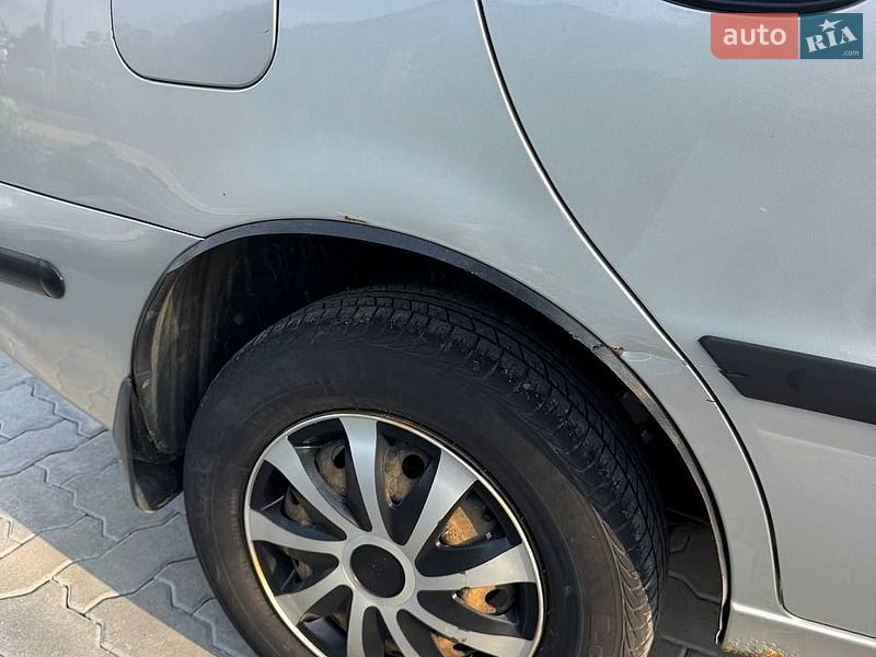 Седан Daewoo Lanos 2005 в Львові