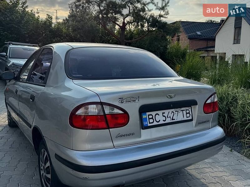 Седан Daewoo Lanos 2005 в Львові