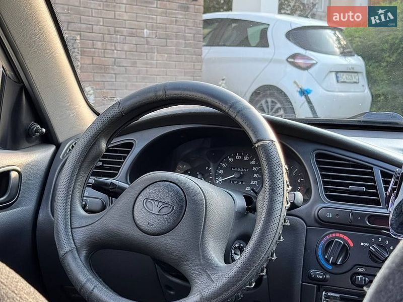 Седан Daewoo Lanos 2005 в Львові