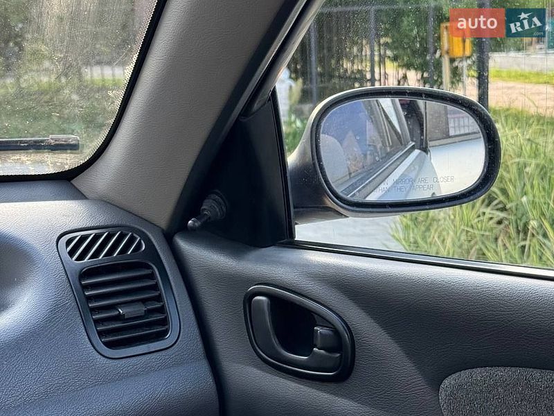 Седан Daewoo Lanos 2005 в Львові