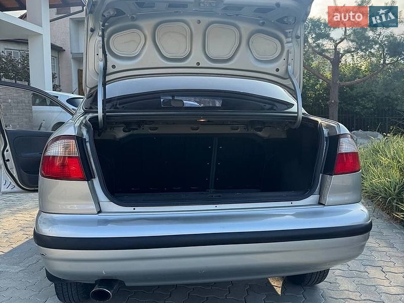 Седан Daewoo Lanos 2005 в Львові