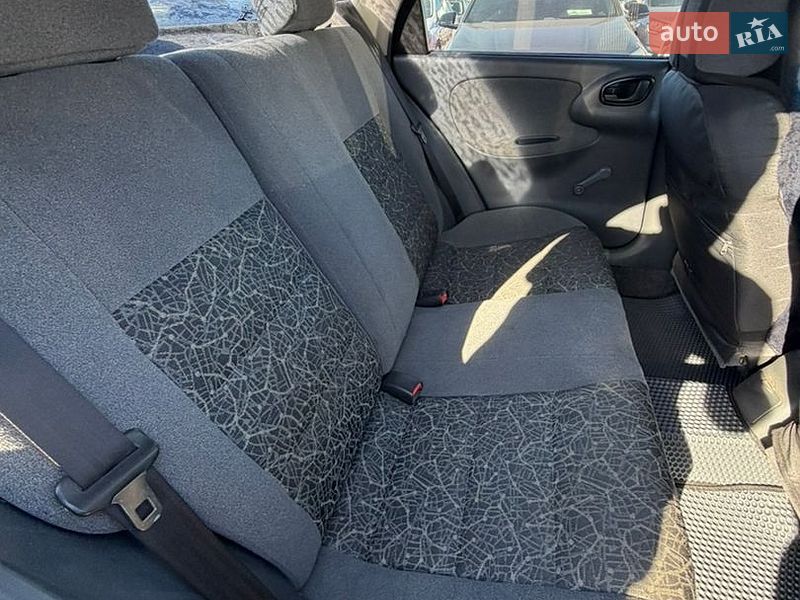 Седан Daewoo Lanos 2008 в Івано-Франківську