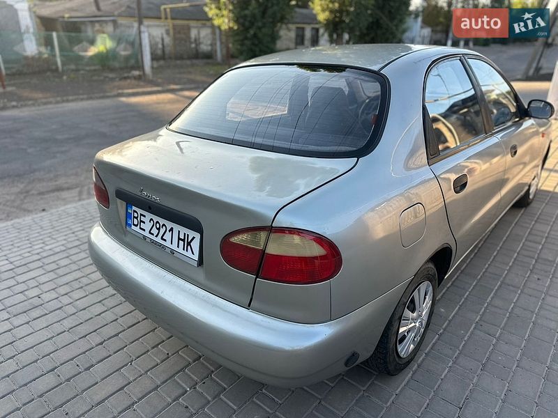 Седан Daewoo Lanos 2004 в Доманевке