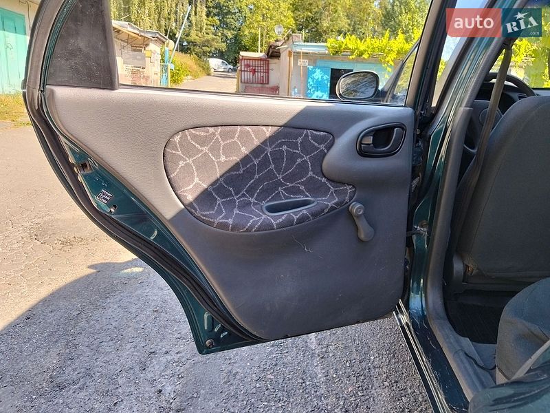 Седан Daewoo Lanos 2003 в Тернополе