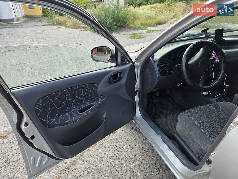 Седан Daewoo Lanos 2003 в Ватутино фото 8 Седан Daewoo Lanos 2003 в Ватутино