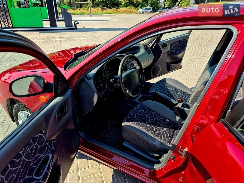 Седан Daewoo Lanos 2004 в Самарі