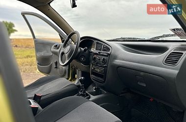 Седан Daewoo Lanos 2006 в Чугуєві