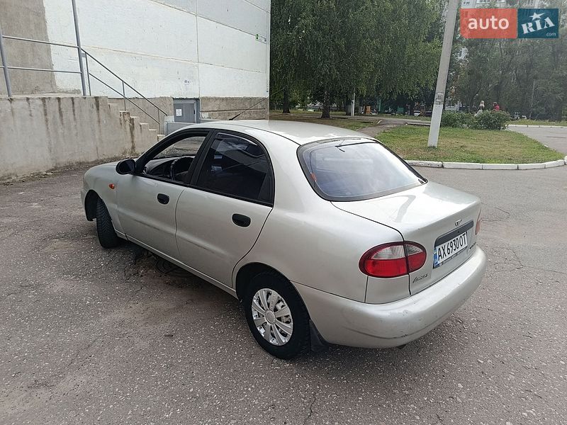 Седан Daewoo Lanos 2004 в Харкові