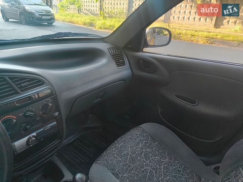 Хэтчбек Daewoo Lanos 2004 в Киеве