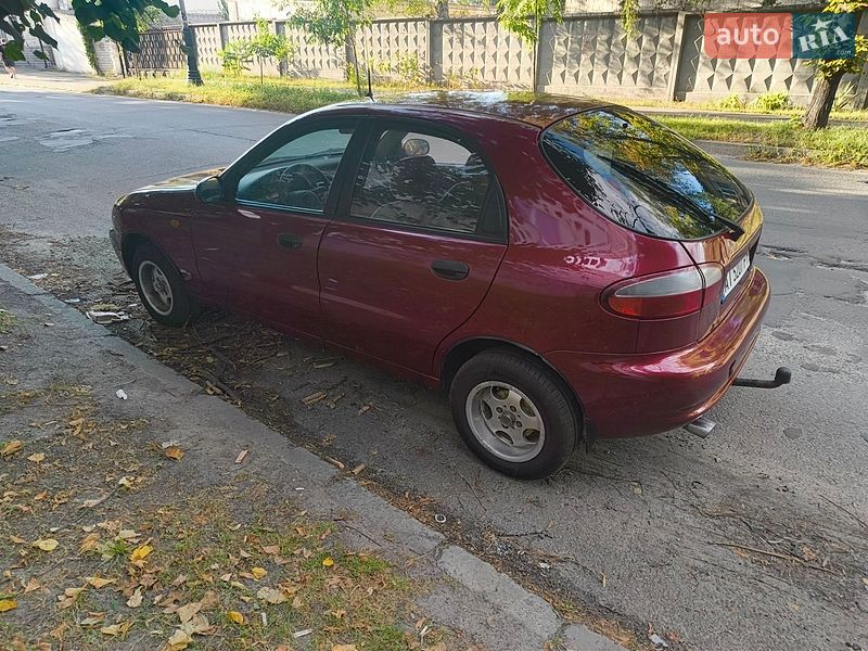 Хэтчбек Daewoo Lanos 2004 в Киеве
