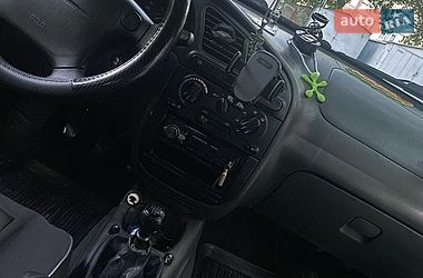 Хетчбек Daewoo Lanos 1998 в Дніпрі