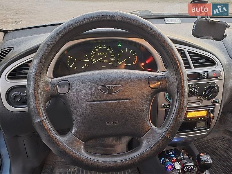Седан Daewoo Lanos 2003 в Кам'янському