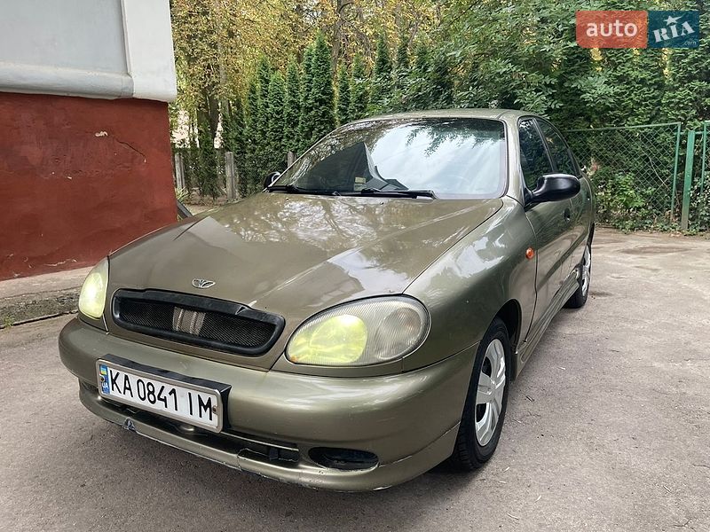 Седан Daewoo Lanos 2002 в Ровно