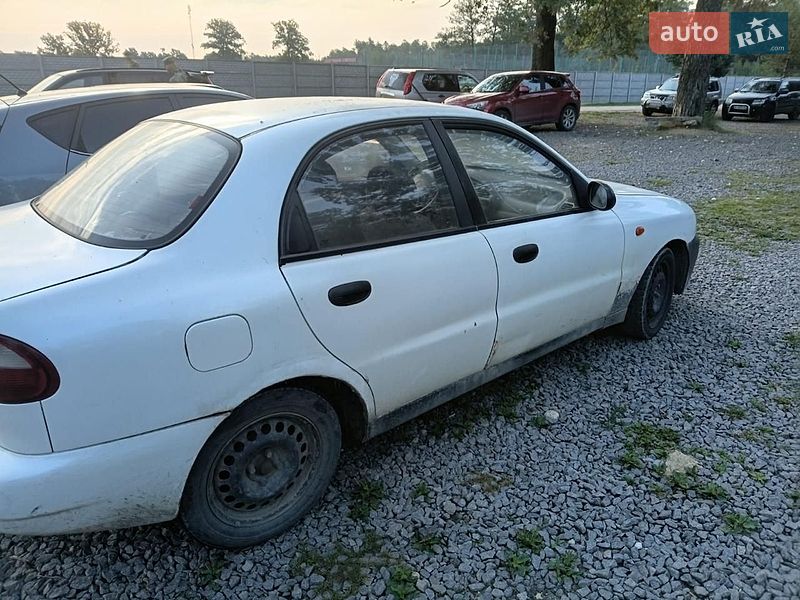 Седан Daewoo Lanos 2006 в Новояворовске