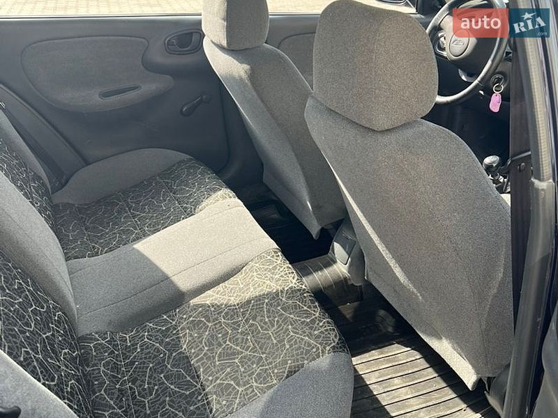 Хэтчбек Daewoo Lanos 2004 в Дунаевцах