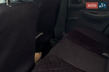 Седан Daewoo Lanos 2010 в Полтаві
