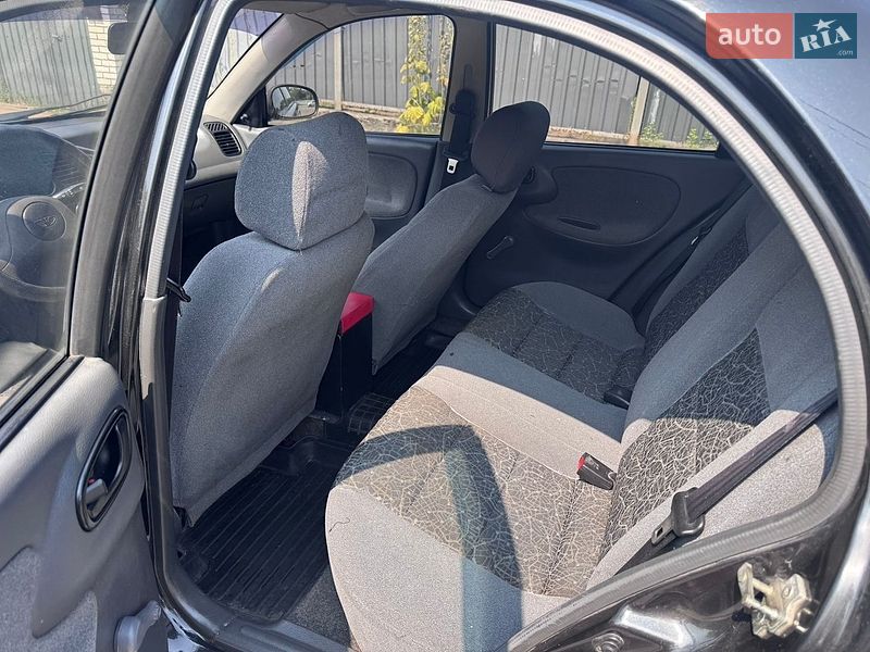 Седан Daewoo Lanos 2008 в Києві