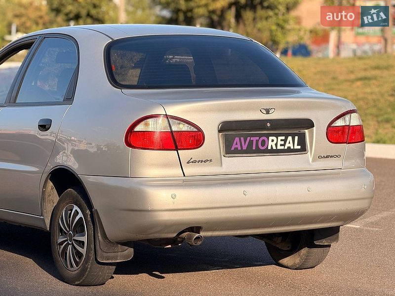 Седан Daewoo Lanos 2004 в Кривом Роге