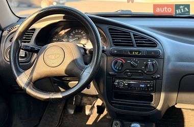 Седан Daewoo Lanos 2004 в Кривом Роге