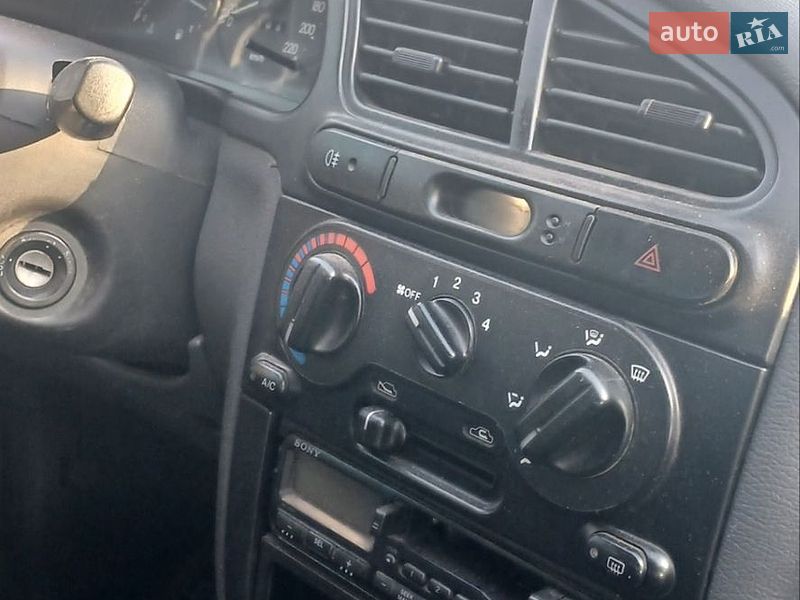 Седан Daewoo Lanos 2004 в Львове