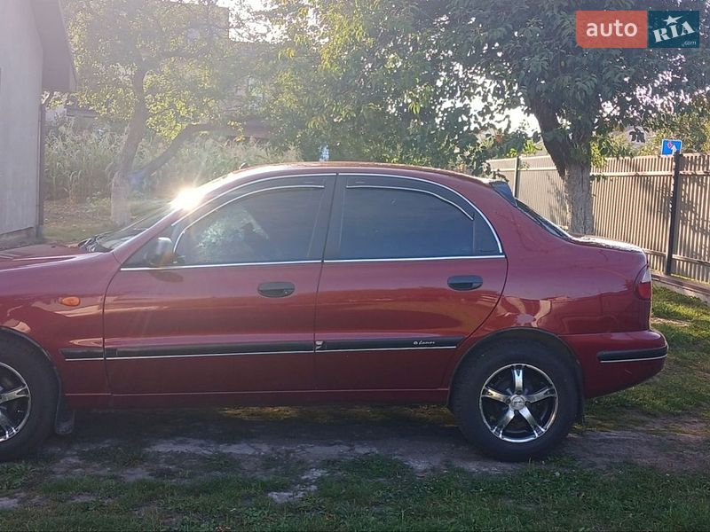 Седан Daewoo Lanos 2004 в Львове