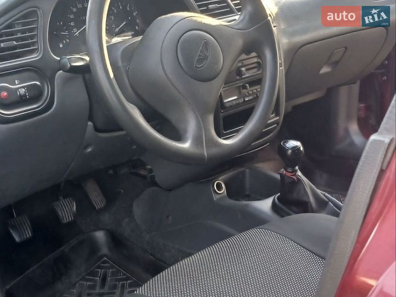Седан Daewoo Lanos 2004 в Львове
