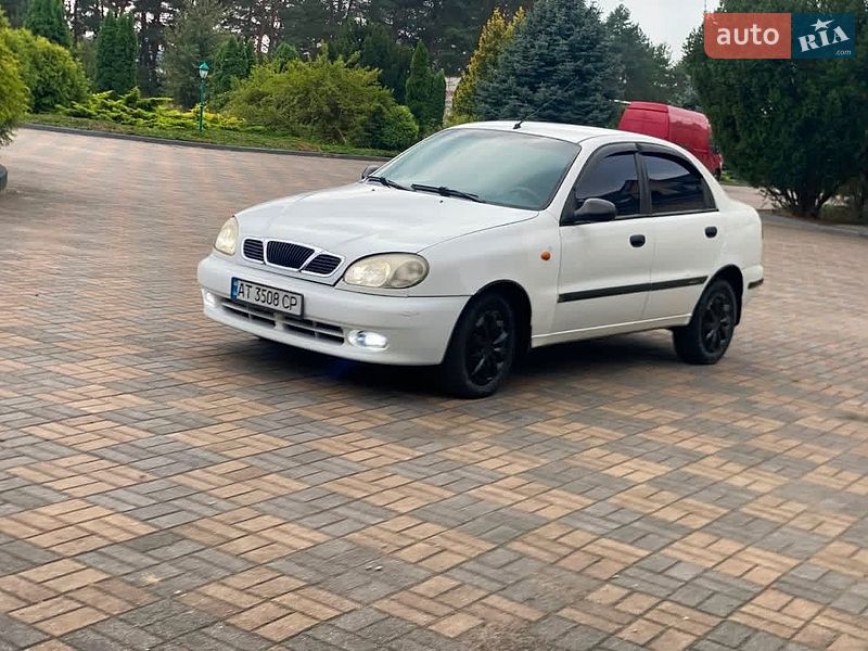 Седан Daewoo Lanos 2004 в Львові