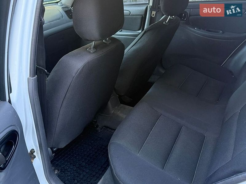 Седан Daewoo Lanos 2005 в Харкові