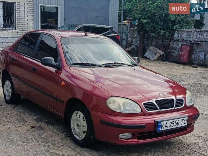 Седан Daewoo Lanos 2004 в Новгород-Северском