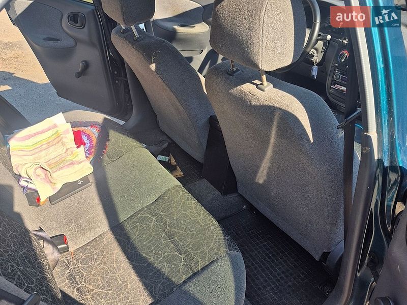 Седан Daewoo Lanos 2006 в Днепре